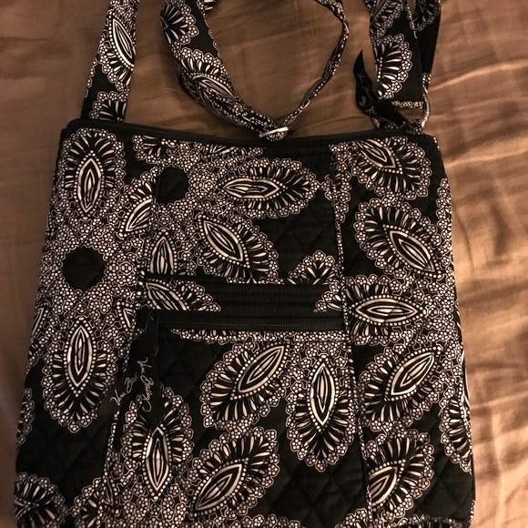 Vera Bradley Handbags - Vera Bradley Hipster